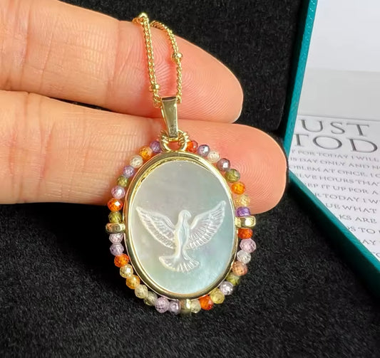 Necklace Sacred Mother-of-Pearl Images